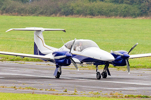 Flight Experience 1 Hour Twin Engine Aircraft Flight Training Flight Experience 1 Hour Twin Engine Aircraft Flight Training